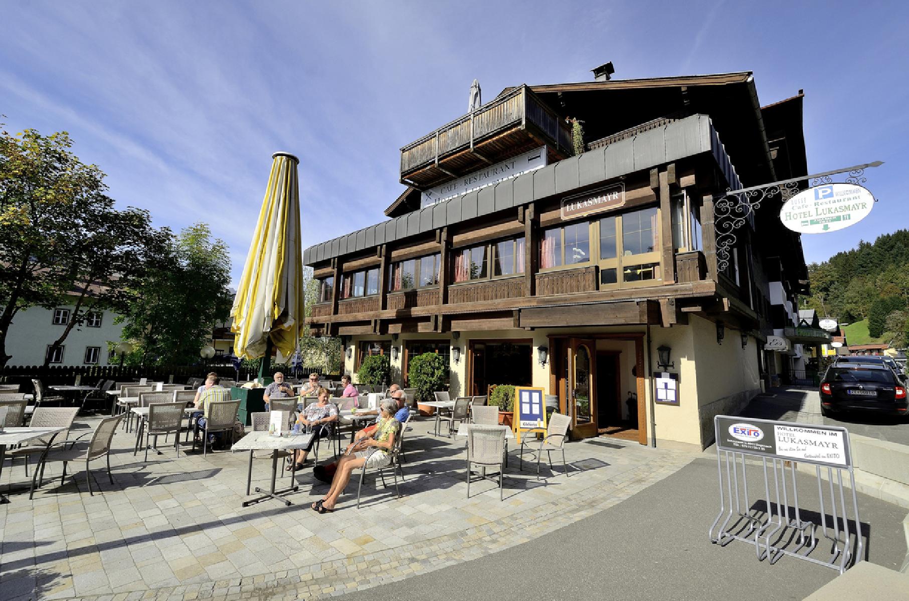 Apartment and Chalet