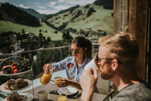 Apartment and Chalet 