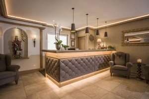 Apartment and Chalet 