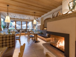 Apartment and Chalet 