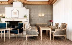 Apartment and Chalet 