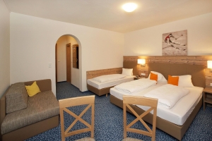 Double with 2 possible extra beds Room Annemarie 