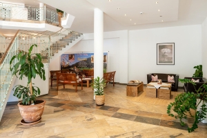 Reception & Lobby 
