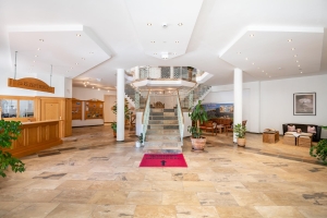 Reception & Lobby 