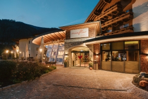 Hotel Exterior ©PaleManuel